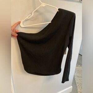 NWT NY & Company off shoulder ribbed Black top with open back size large